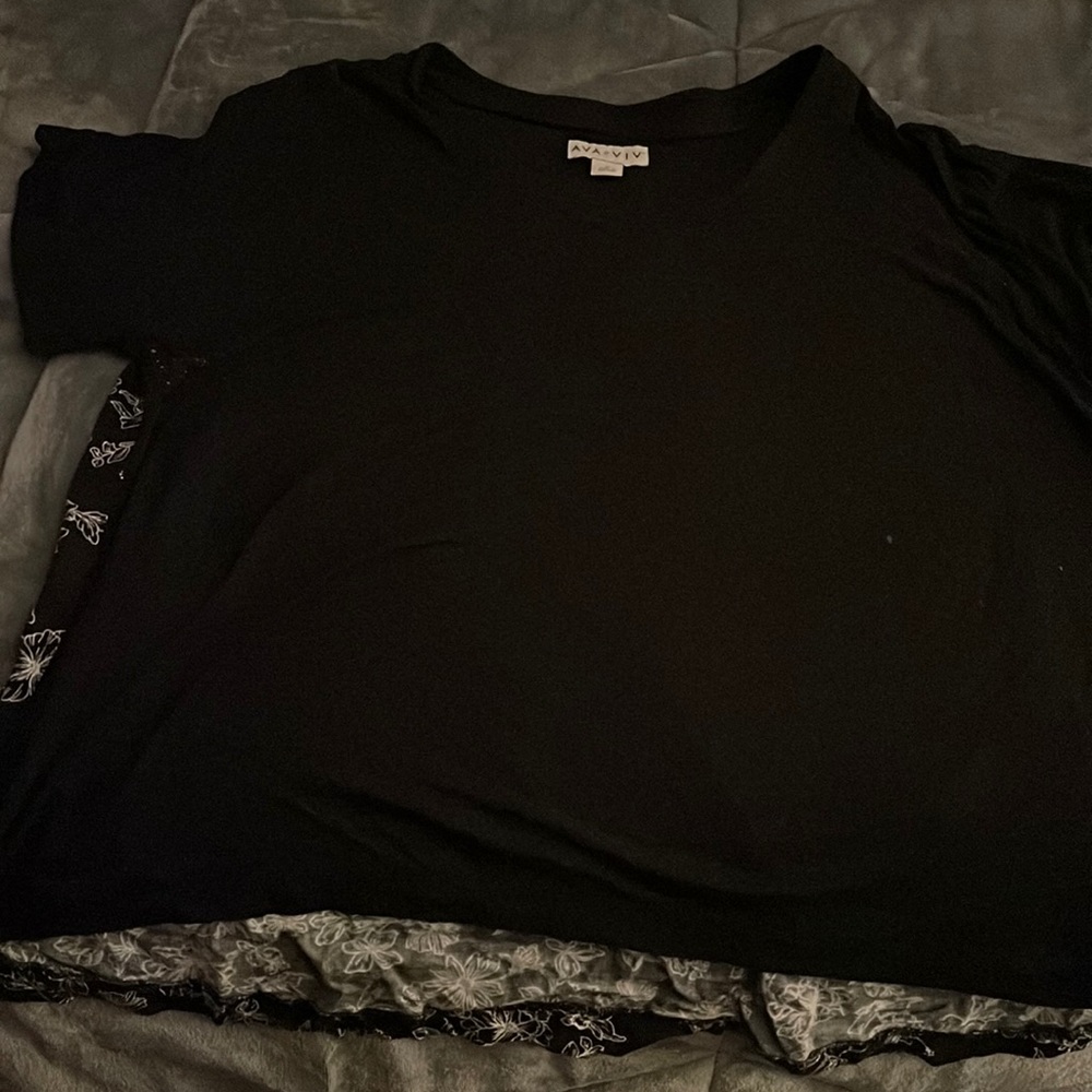 Ava & Vic short sleeve top